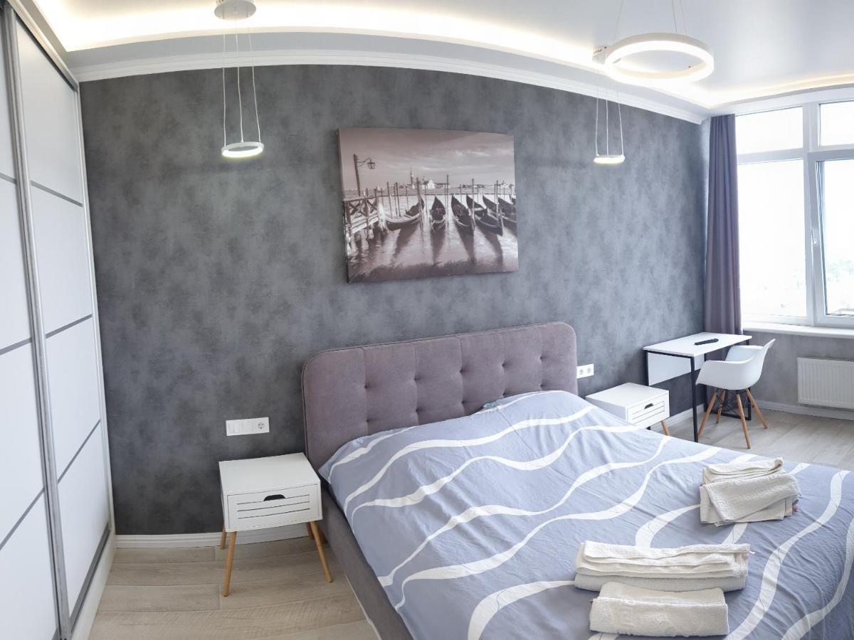 Apartment Sky 24 Floor In Centre Odesa Exterior foto